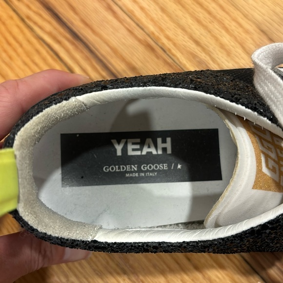 Black Yeah! sneakers with white star. - Picture 4 of 6